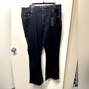 City Chic Denim bootleg dark wash jeans mid rise 20s short 2x plus size